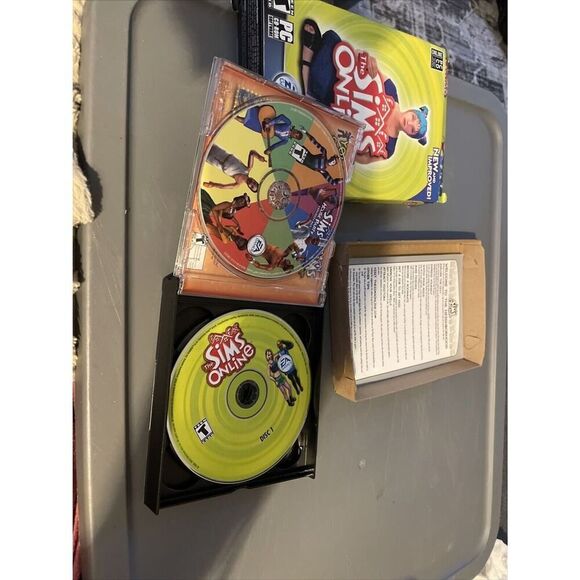 Sims Online: New and Improved (PC Games, 2003) - Picture 9 of 10